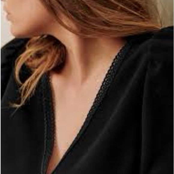 Sezane Valencia blouse in black - Picture 2 of 5